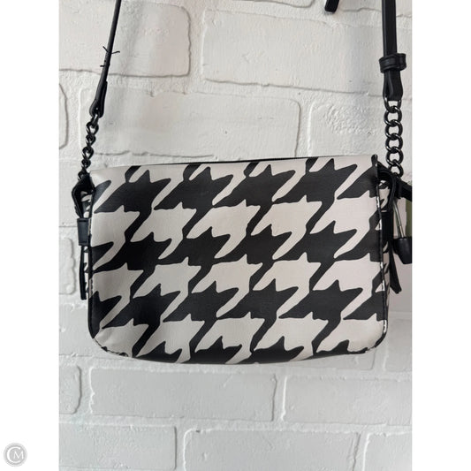 Crossbody By Simply Vera, Size: Small