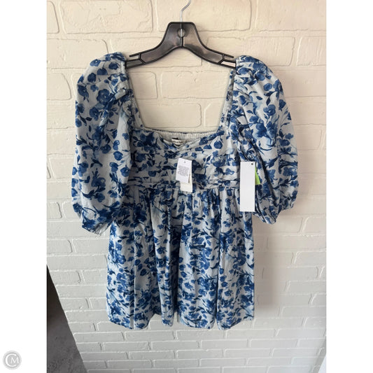 Dress Casual Short By Abercrombie And Fitch In Blue & White, Size: M