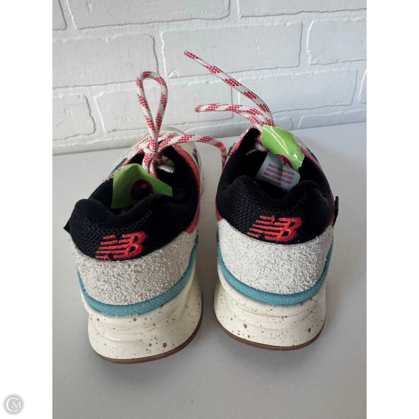 Shoes Athletic By New Balance In Tan & Yellow, Size: 7.5