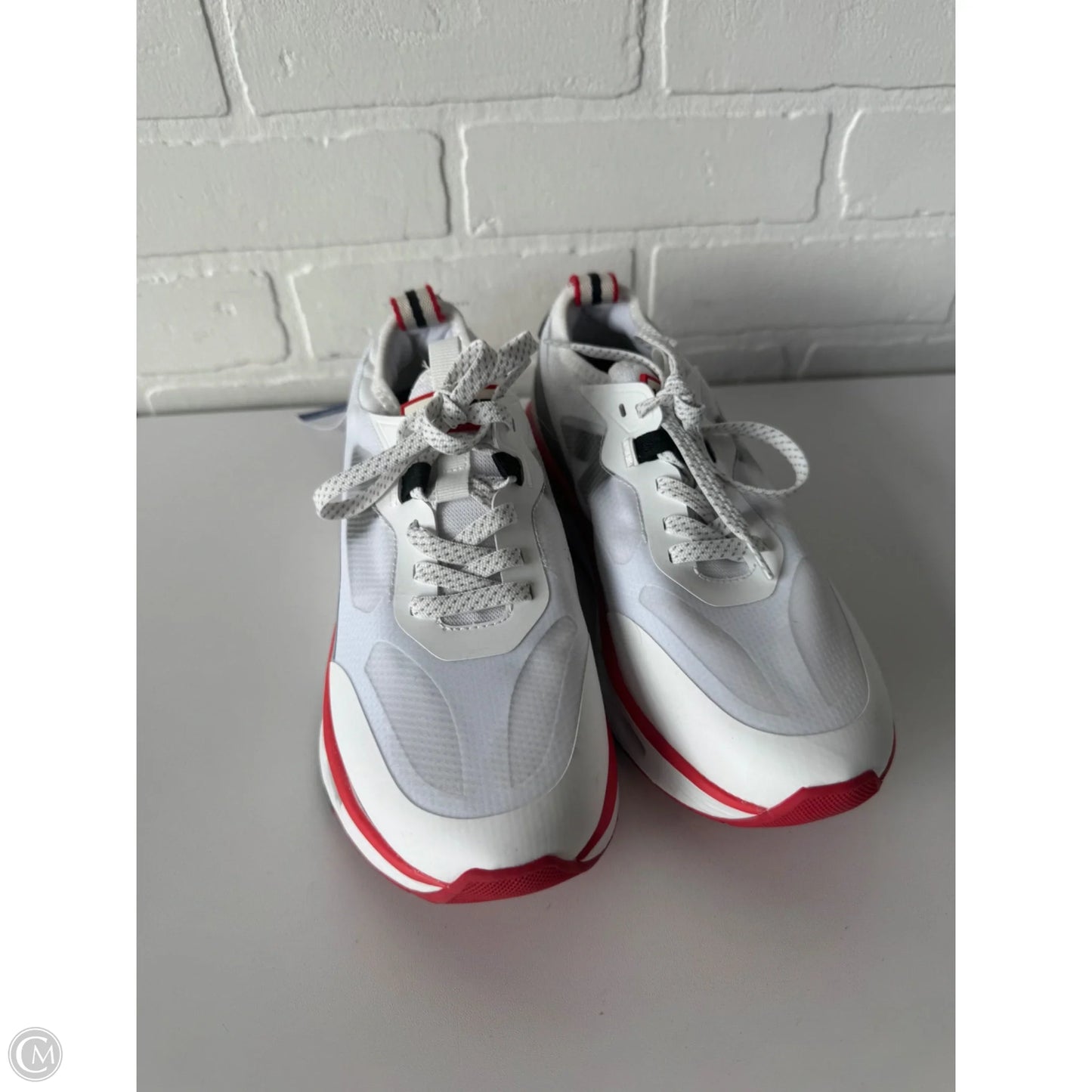 Shoes Athletic By Hunter In Grey & Red, Size: 6.5