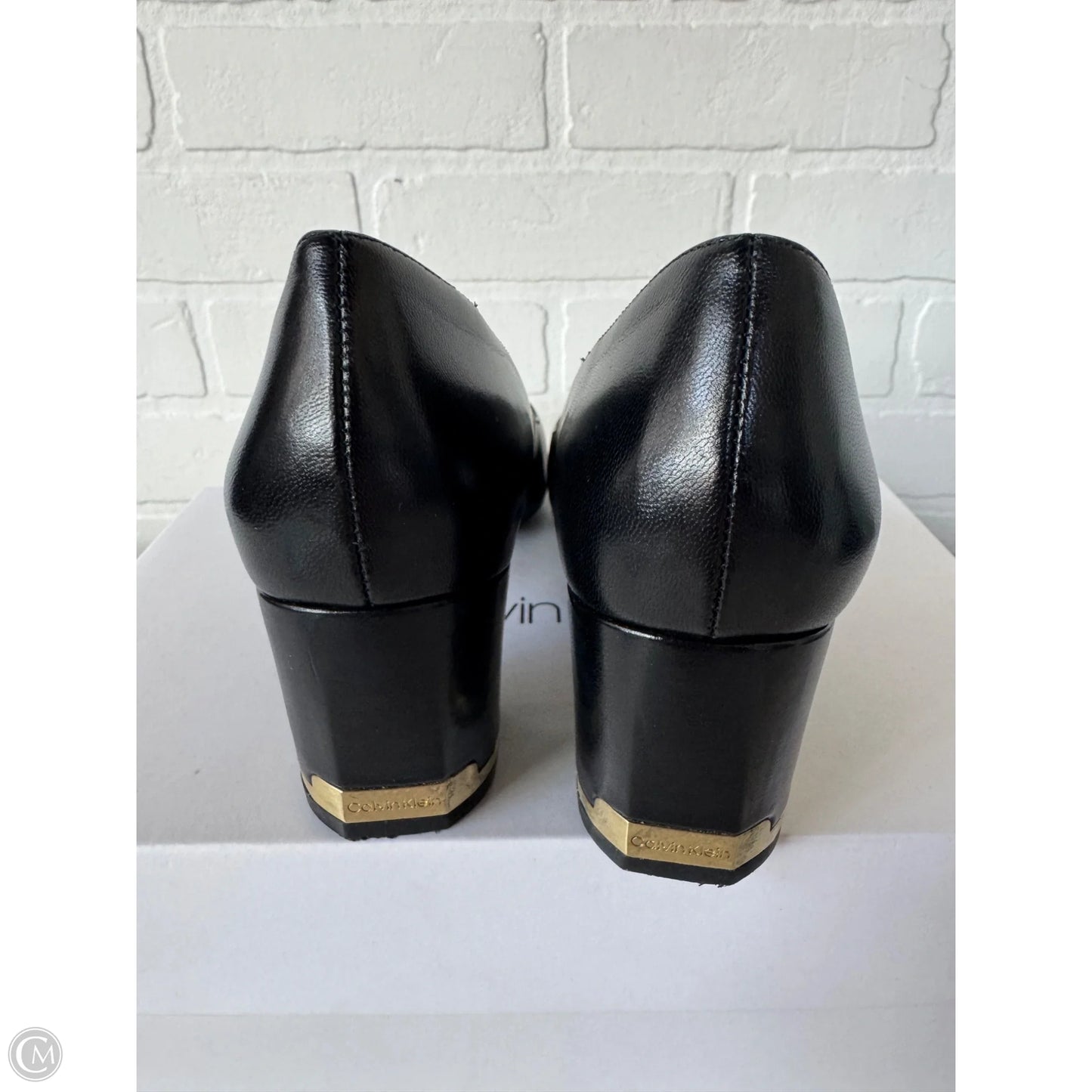 Shoes Heels Block By Calvin Klein In Black & Gold, Size: 6