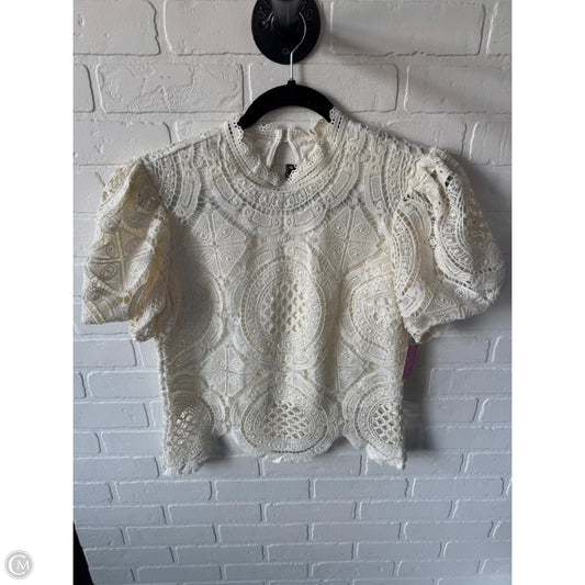 Top Short Sleeve By Ultra Pink In Cream, Size: S