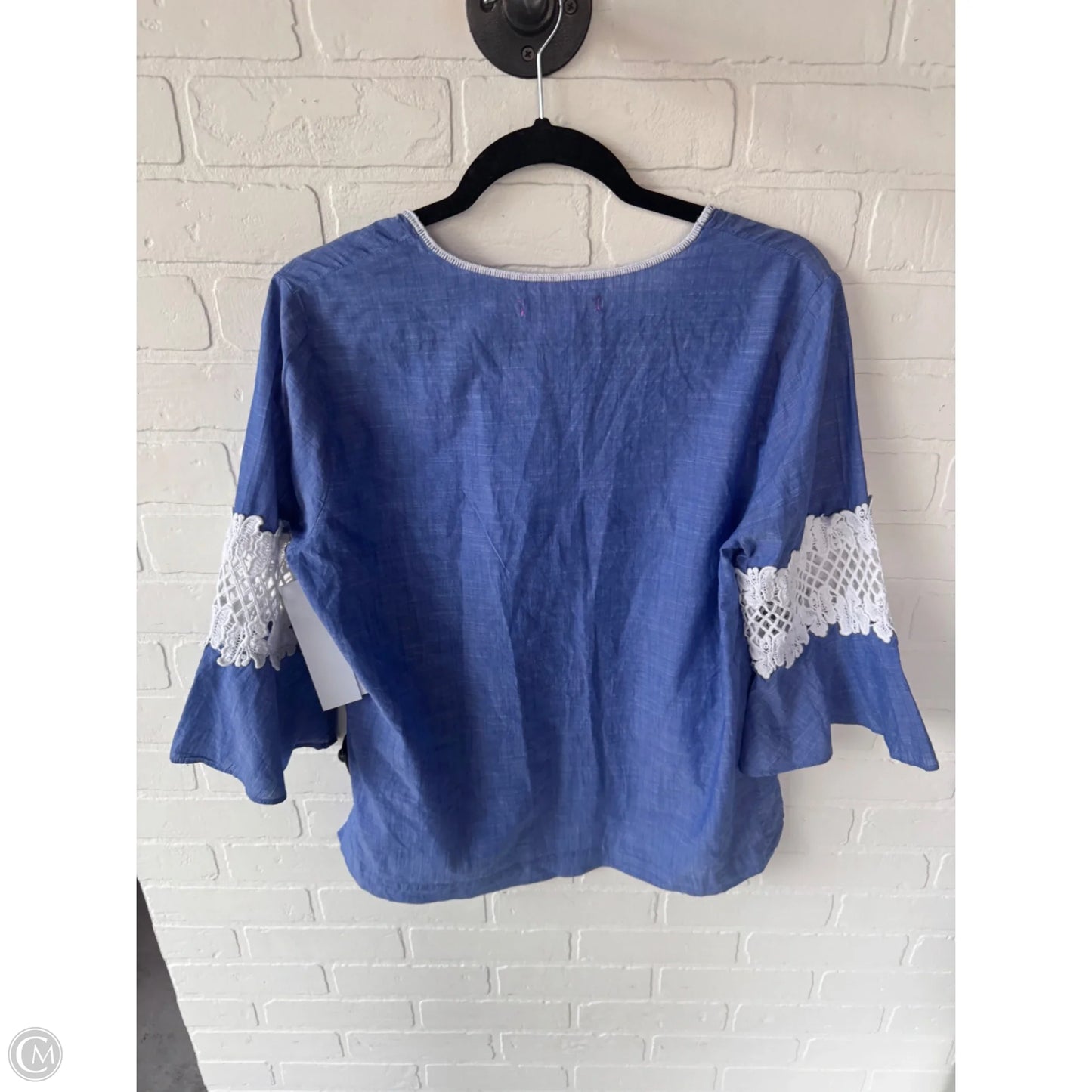 Top 3/4 Sleeve Designer By Lilly Pulitzer In Blue & White, Size: M