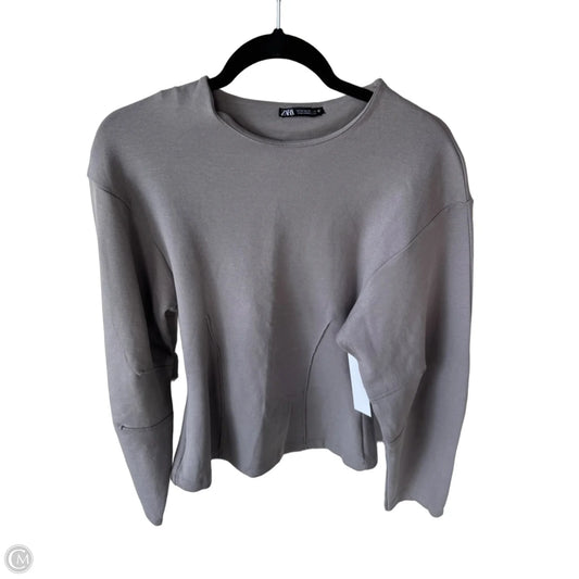 Top Long Sleeve By Zara In Grey, Size: M