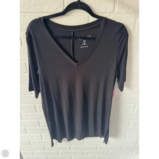 Top Short Sleeve Basic By Torrid In Black, Size: M