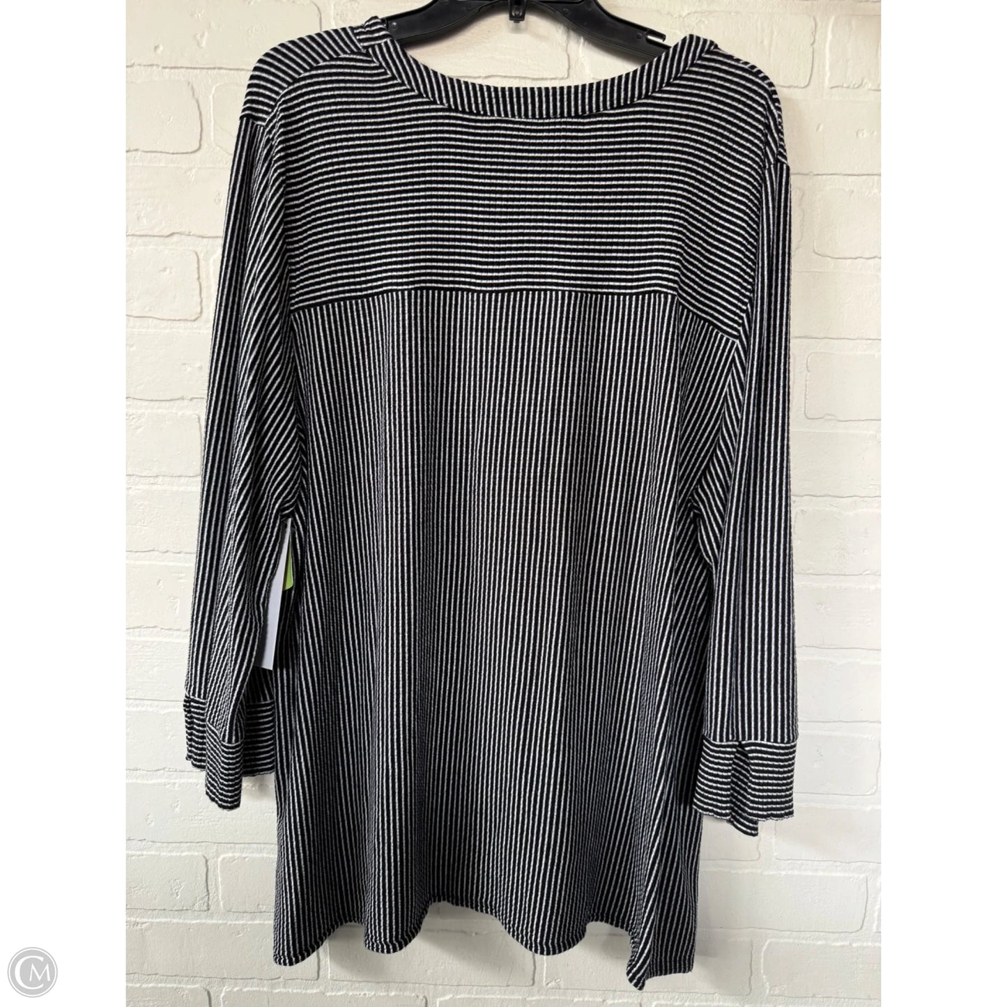 Top 3/4 Sleeve By Chicos In Black & White, Size: Xxl