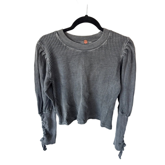 Top Long Sleeve By Free People In Grey, Size: M