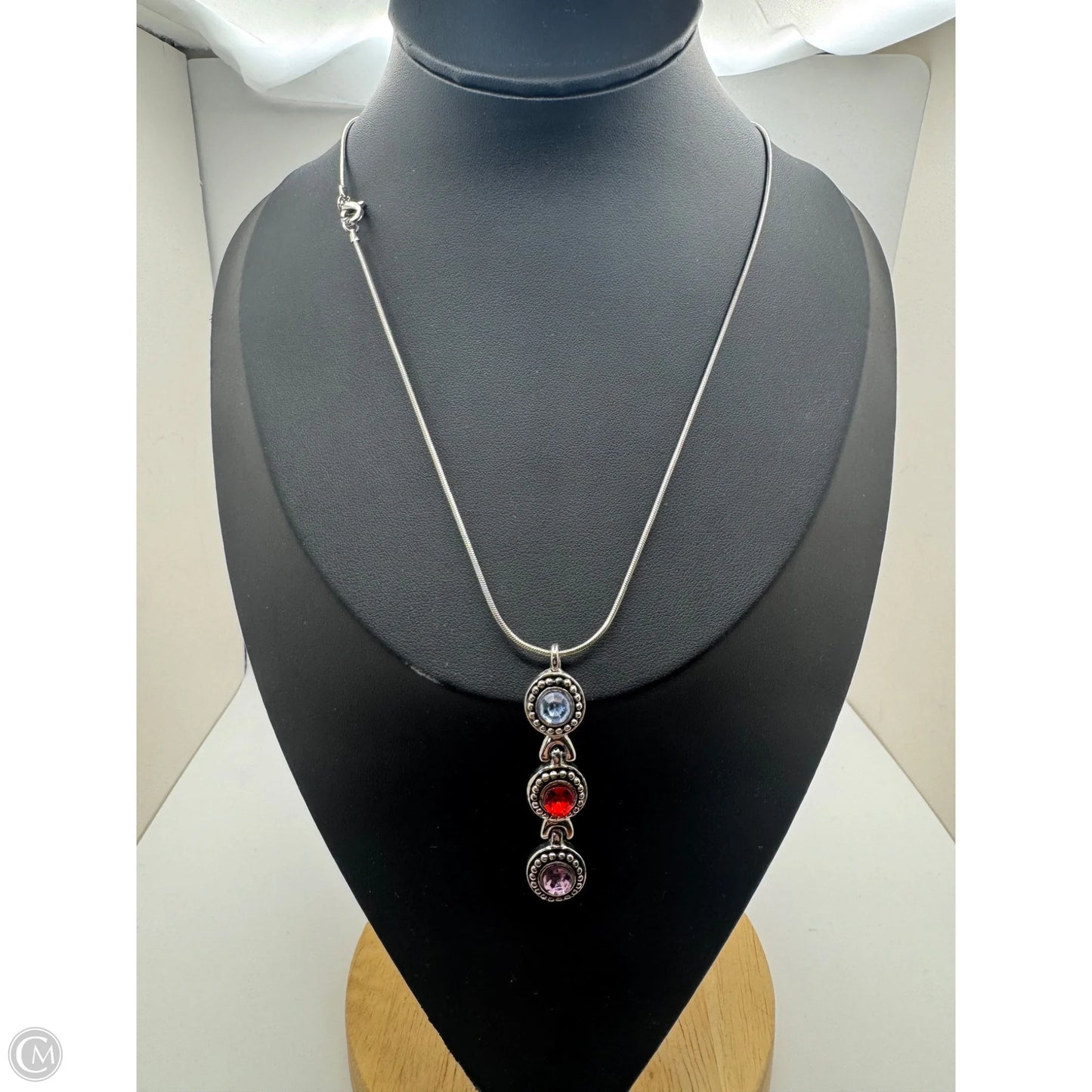 Necklace Pendant By Clothes Mentor