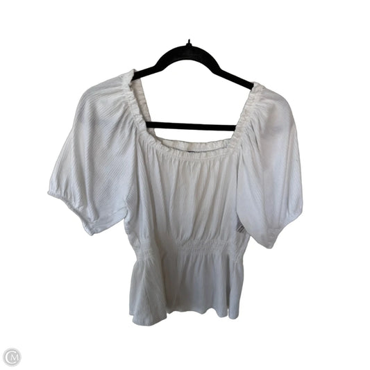 Top Short Sleeve By Old Navy In White, Size: L