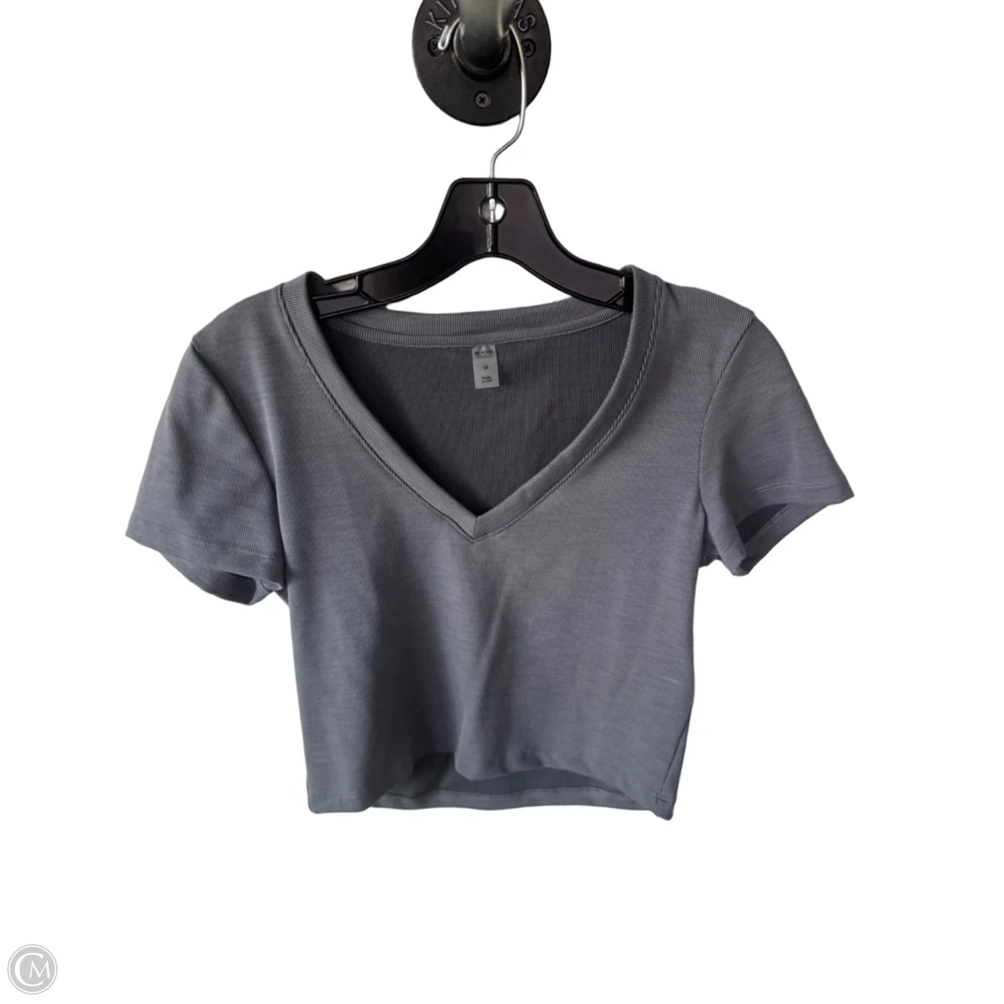Athletic Top Short Sleeve By Beyond Yoga In Grey, Size: M