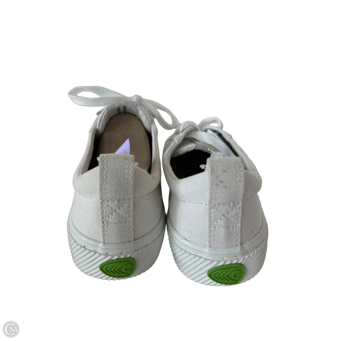 Shoes Sneakers By Cariuma In White, Size: 8.5