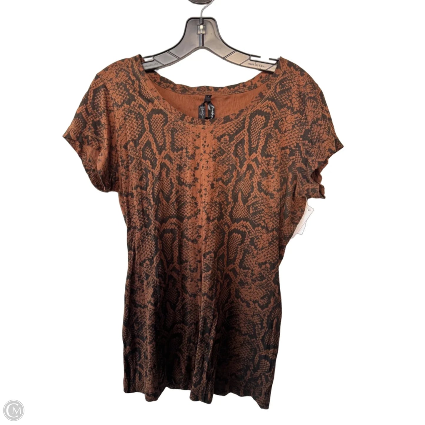 Top Short Sleeve By Seven 7 In Snakeskin Print, Size: M