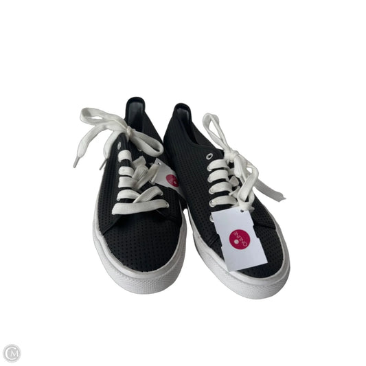 Shoes Sneakers By Roebuck In Black, Size: 8