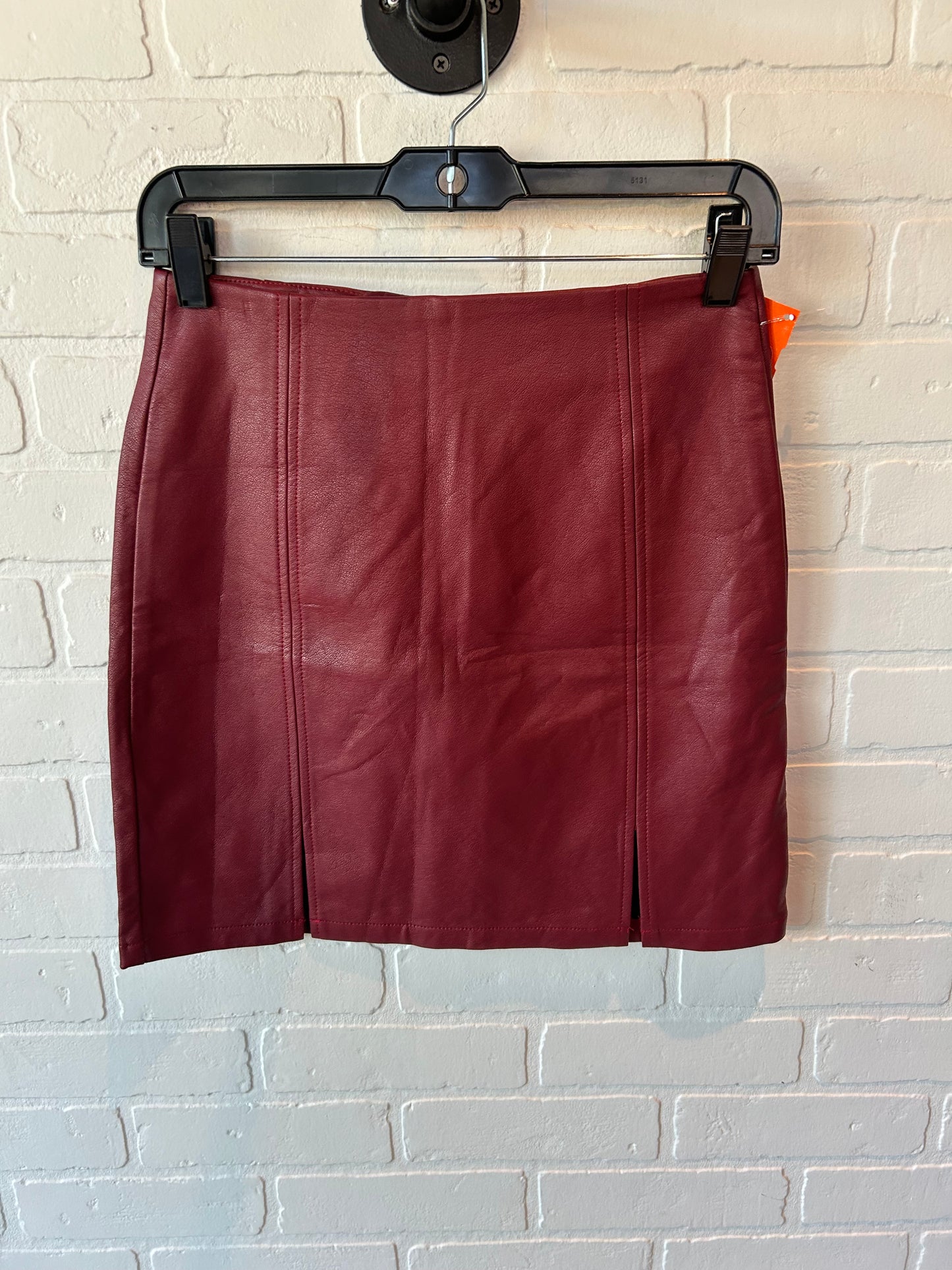 Skirt Mini & Short By Clothes Mentor In Red, Size: 4