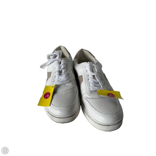 Shoes Sneakers By Mia In White, Size: 10
