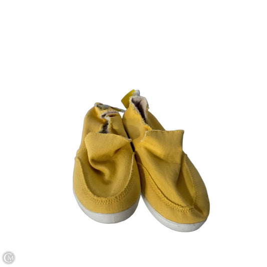 Shoes Sneakers By Vionic In Yellow, Size: 6