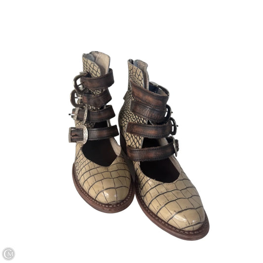 Boots Ankle Flats By Freebird In Brown & Tan, Size: 8