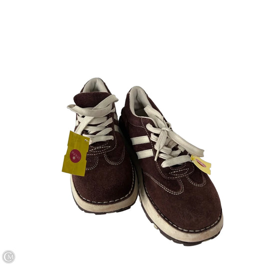 Shoes Sneakers By Lei In Brown & Tan, Size: 7.5