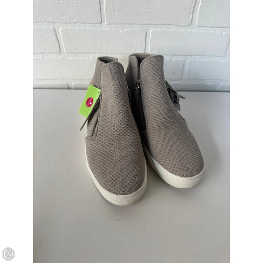 Shoes Flats By Steve Madden In Taupe, Size: 9