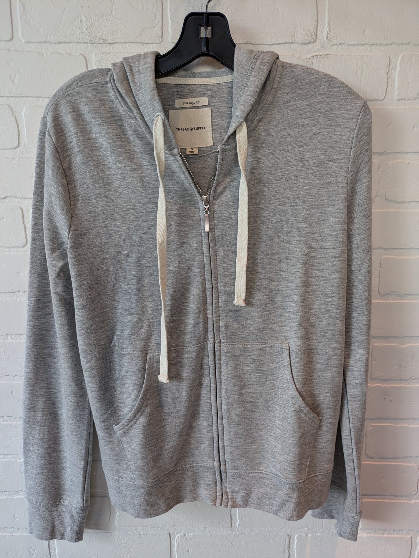 Sweatshirt Hoodie By Thread And Supply In Grey, Size: S