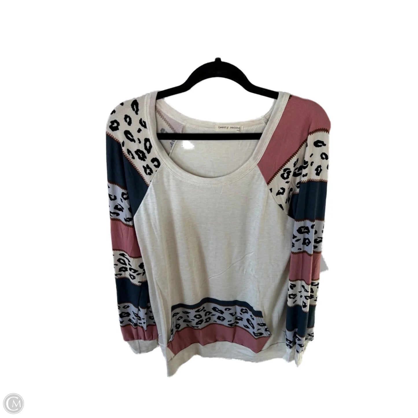 Top Long Sleeve By Clothes Mentor In Cream & Pink, Size: M