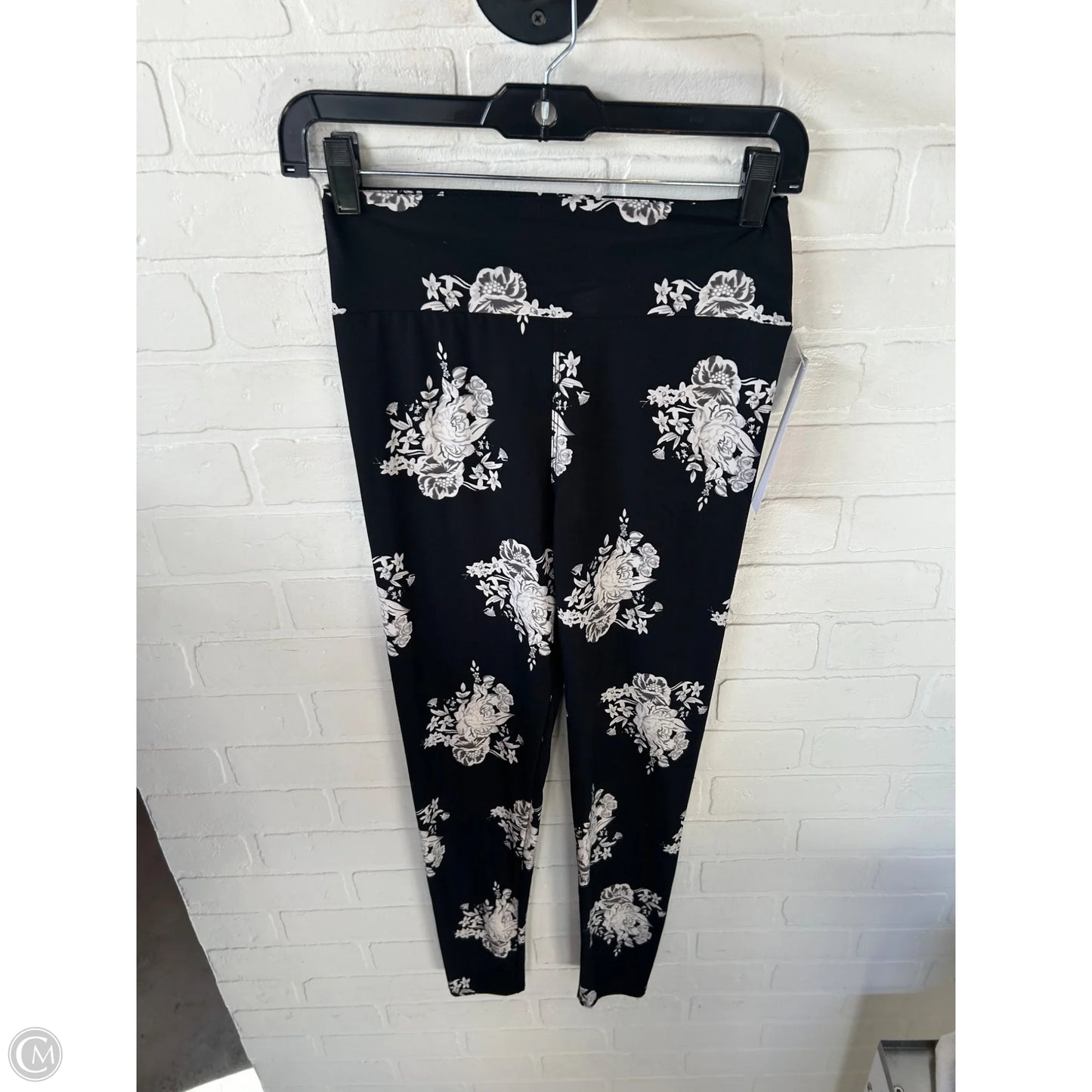 Pants Leggings By Cme In Black & White, Size: 4