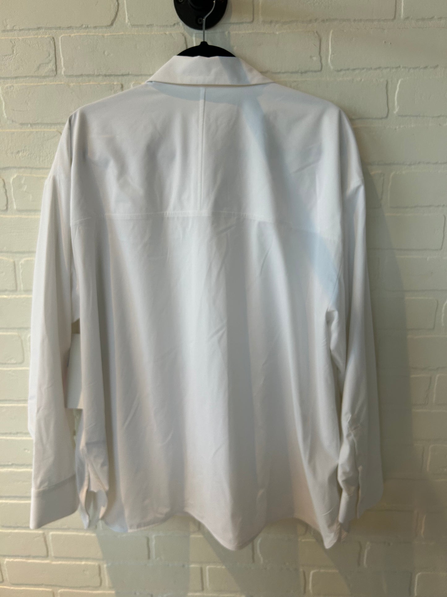 Top Long Sleeve By Flx In White, Size: Xl