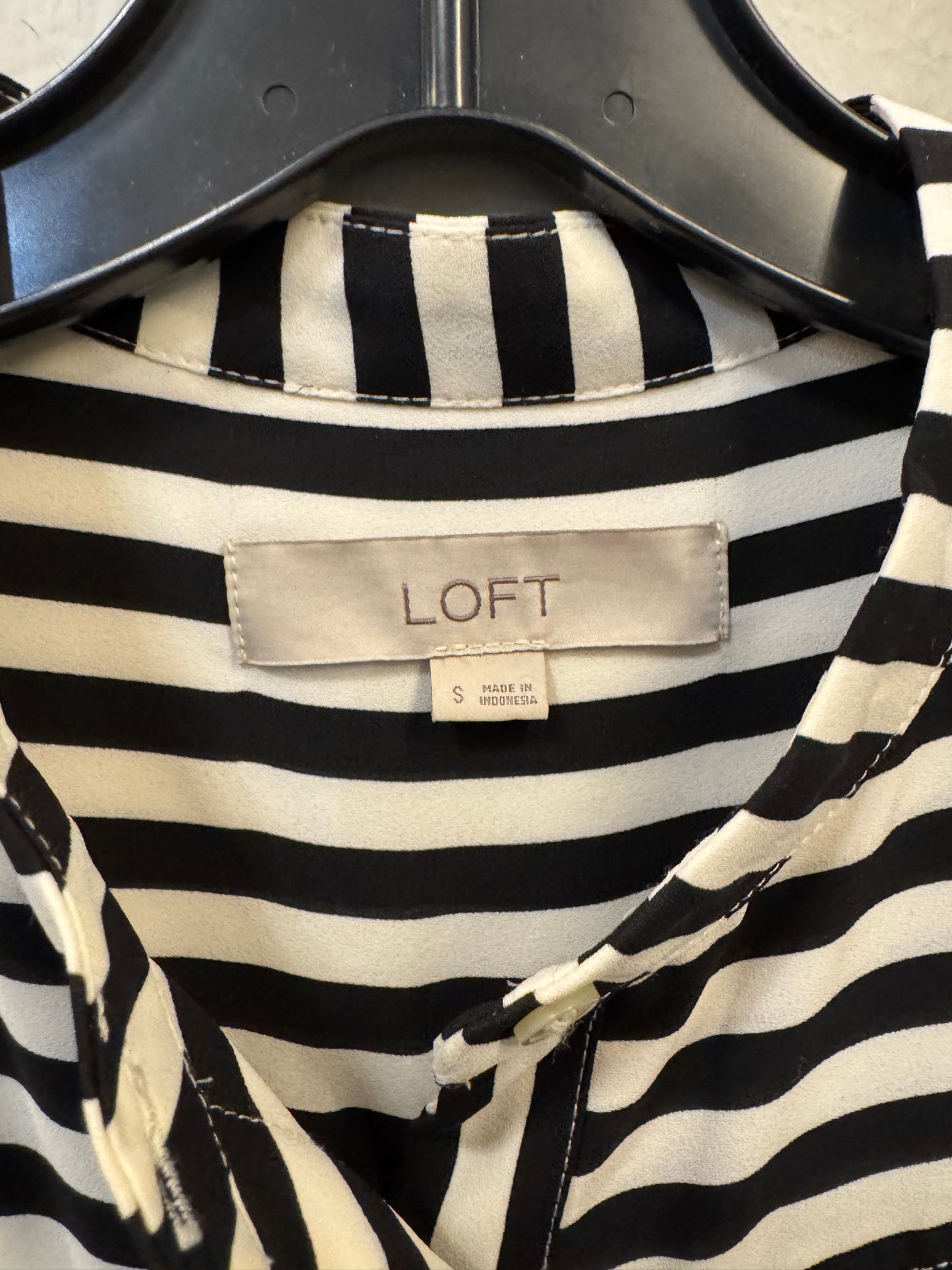 Top Long Sleeve By Loft In Black & White, Size: S