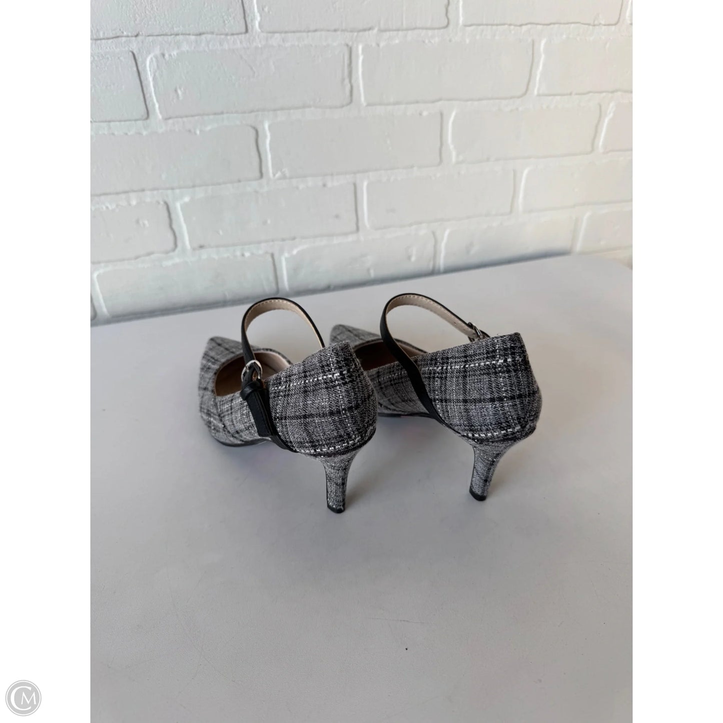 Shoes Heels Kitten By Life Stride In Grey, Size: 6