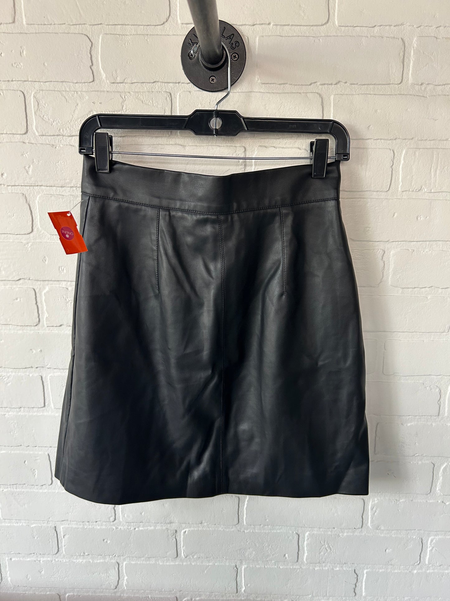 Skirt Mini & Short By H&m In Black, Size: 6