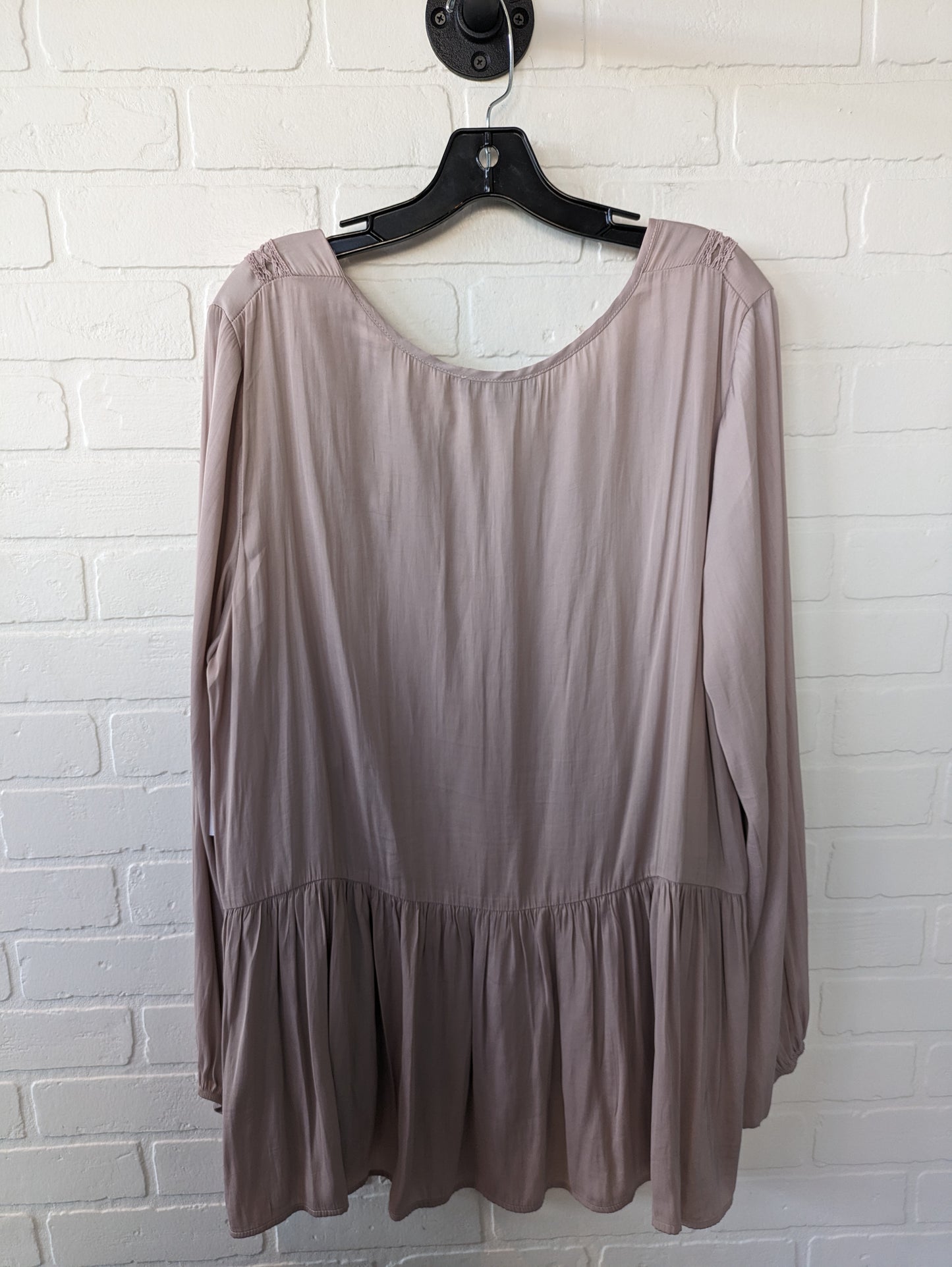 Top Long Sleeve By Suzanne Betro  Size: 2x