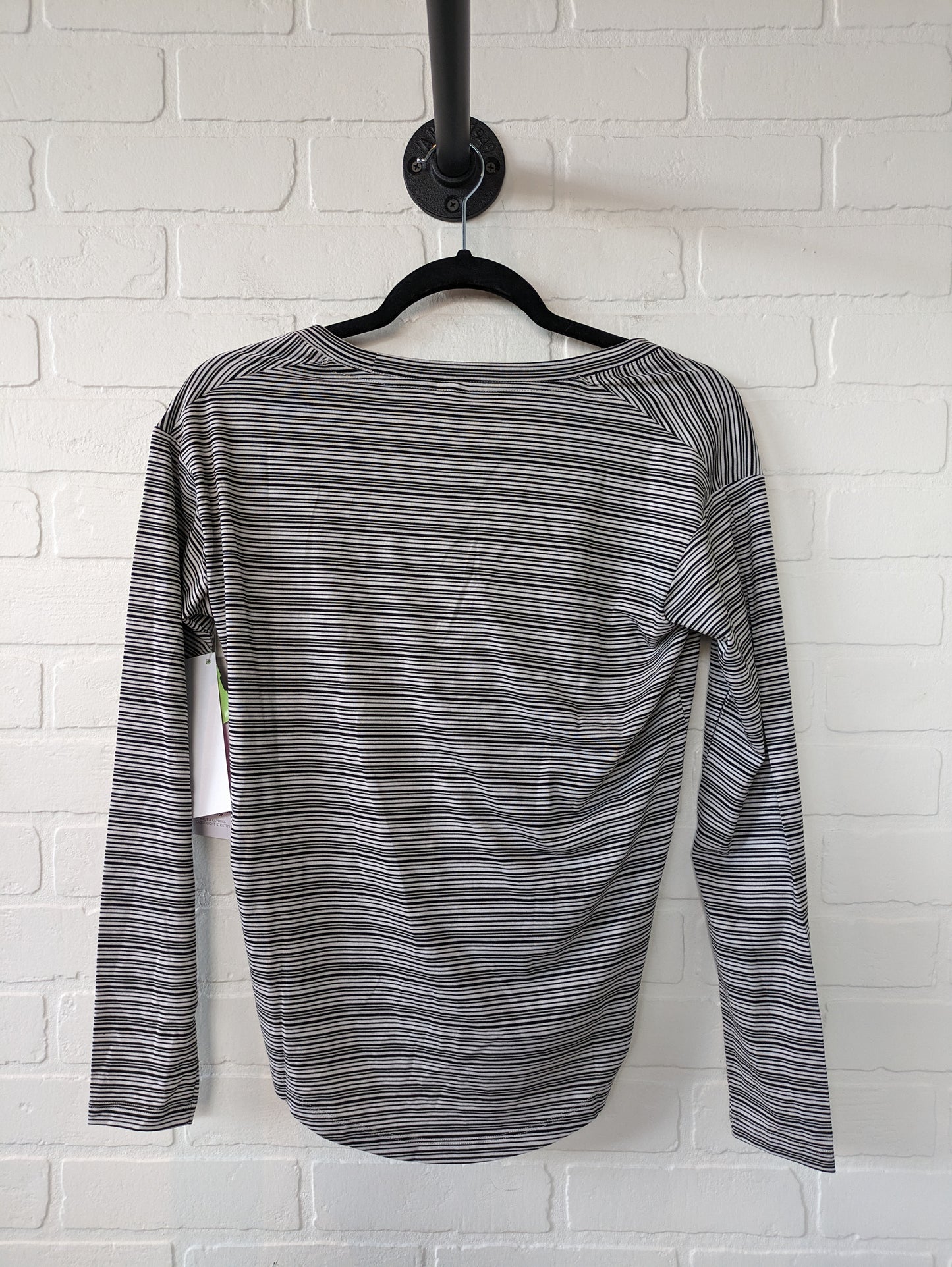 Athletic Top Long Sleeve Crewneck By Athleta  Size: Xxs