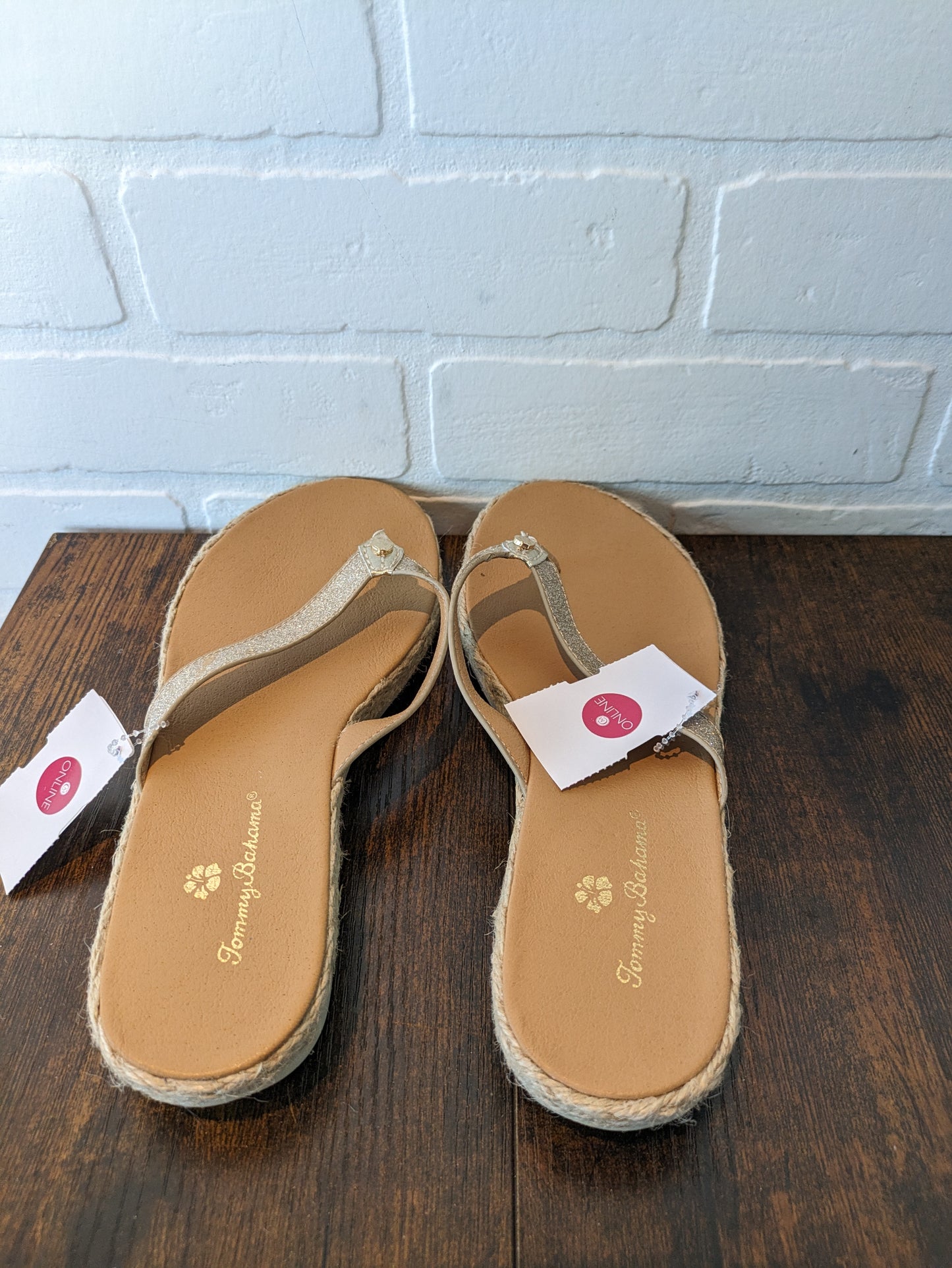 Gold Sandals Flip Flops Tommy Bahama, Size 6.5