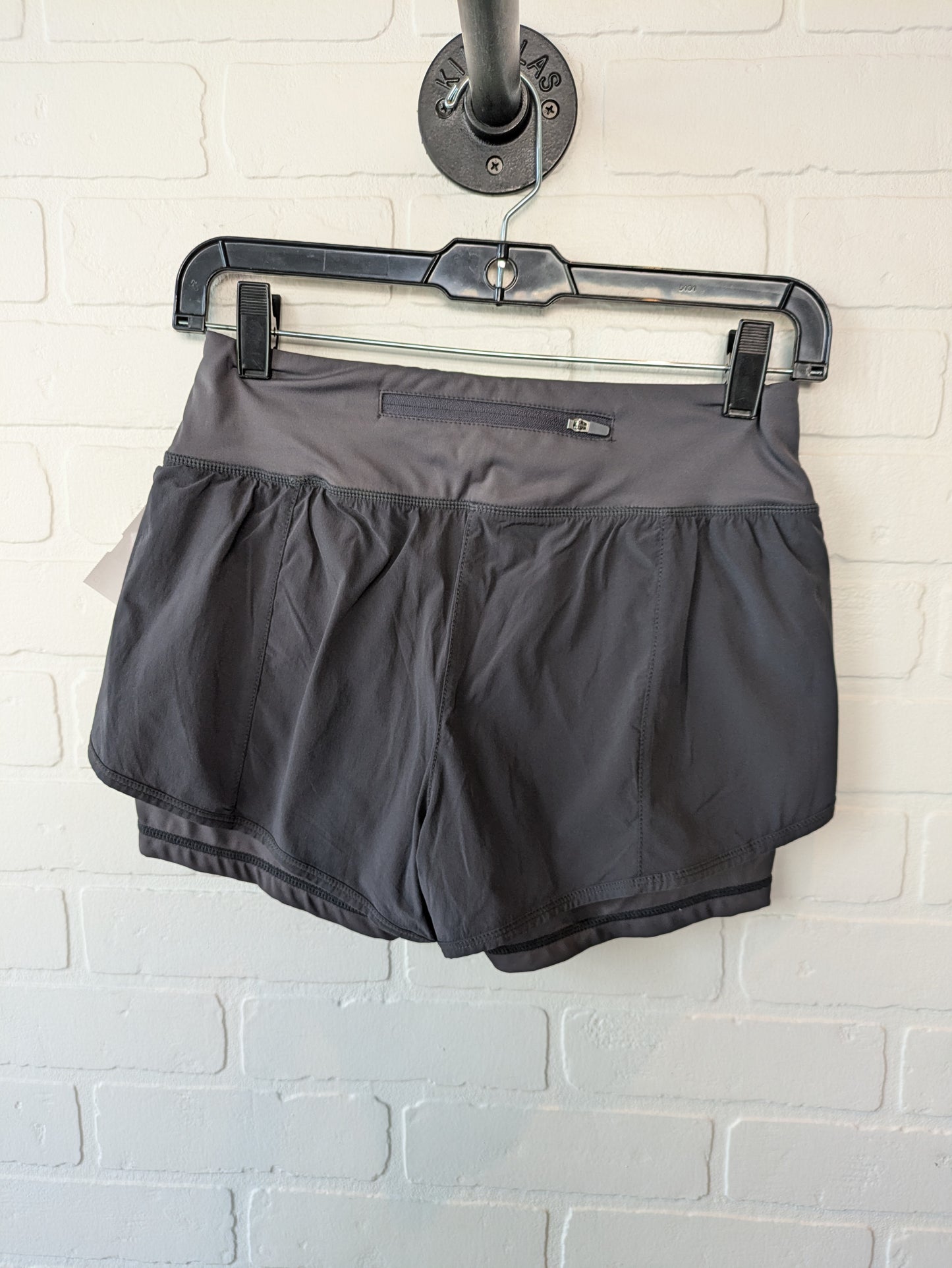 Athletic Shorts By Cme In Grey, Size: 4