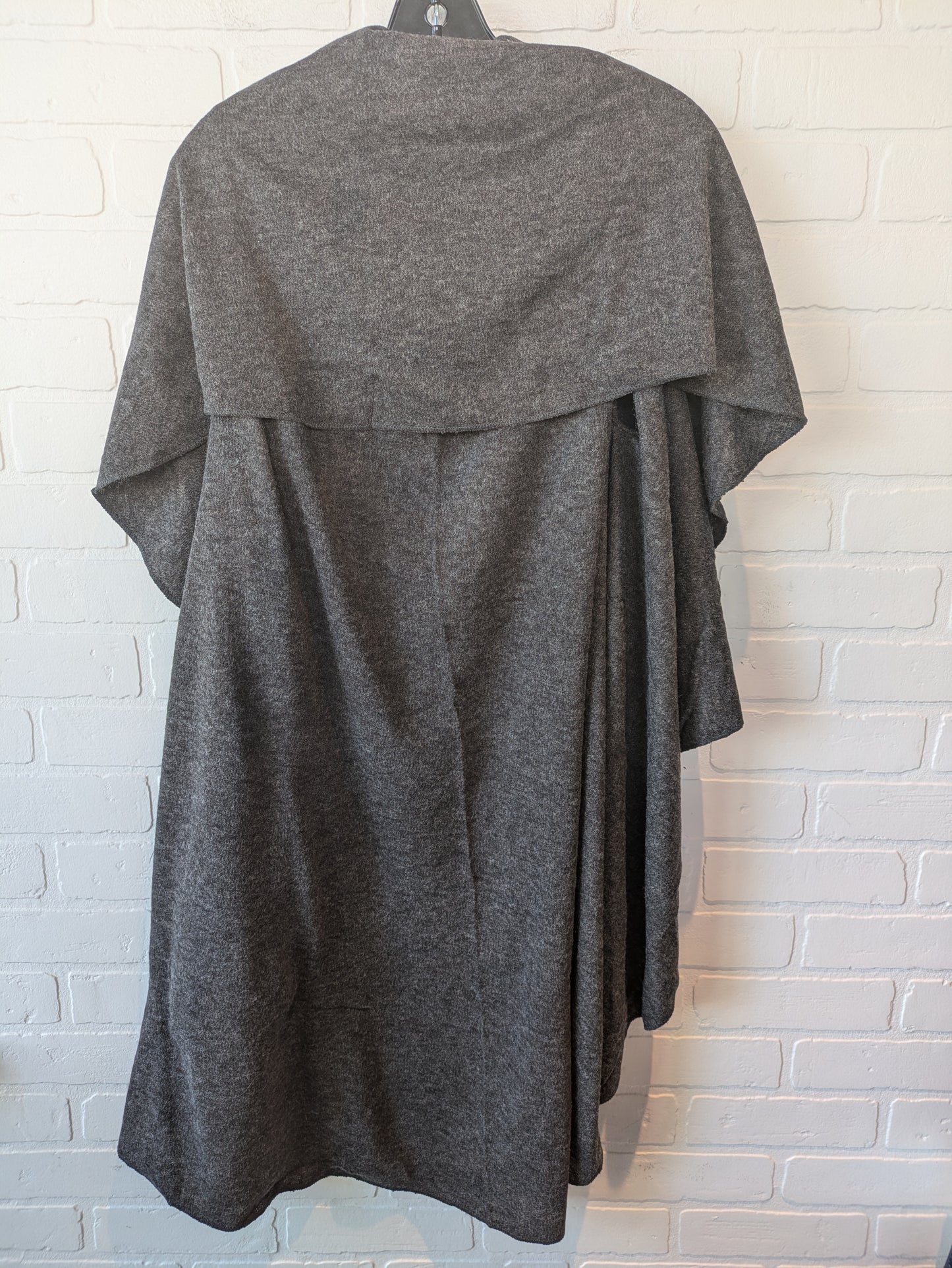 Shawl By Clothes Mentor In Grey, Size: Onesize