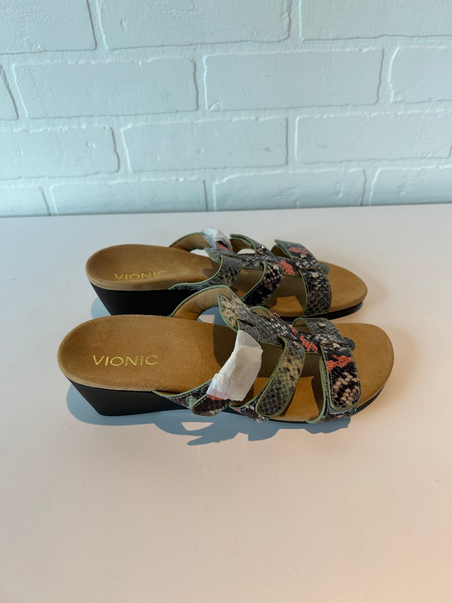 Sandals Flats By Vionic In Green & Orange, Size: 7