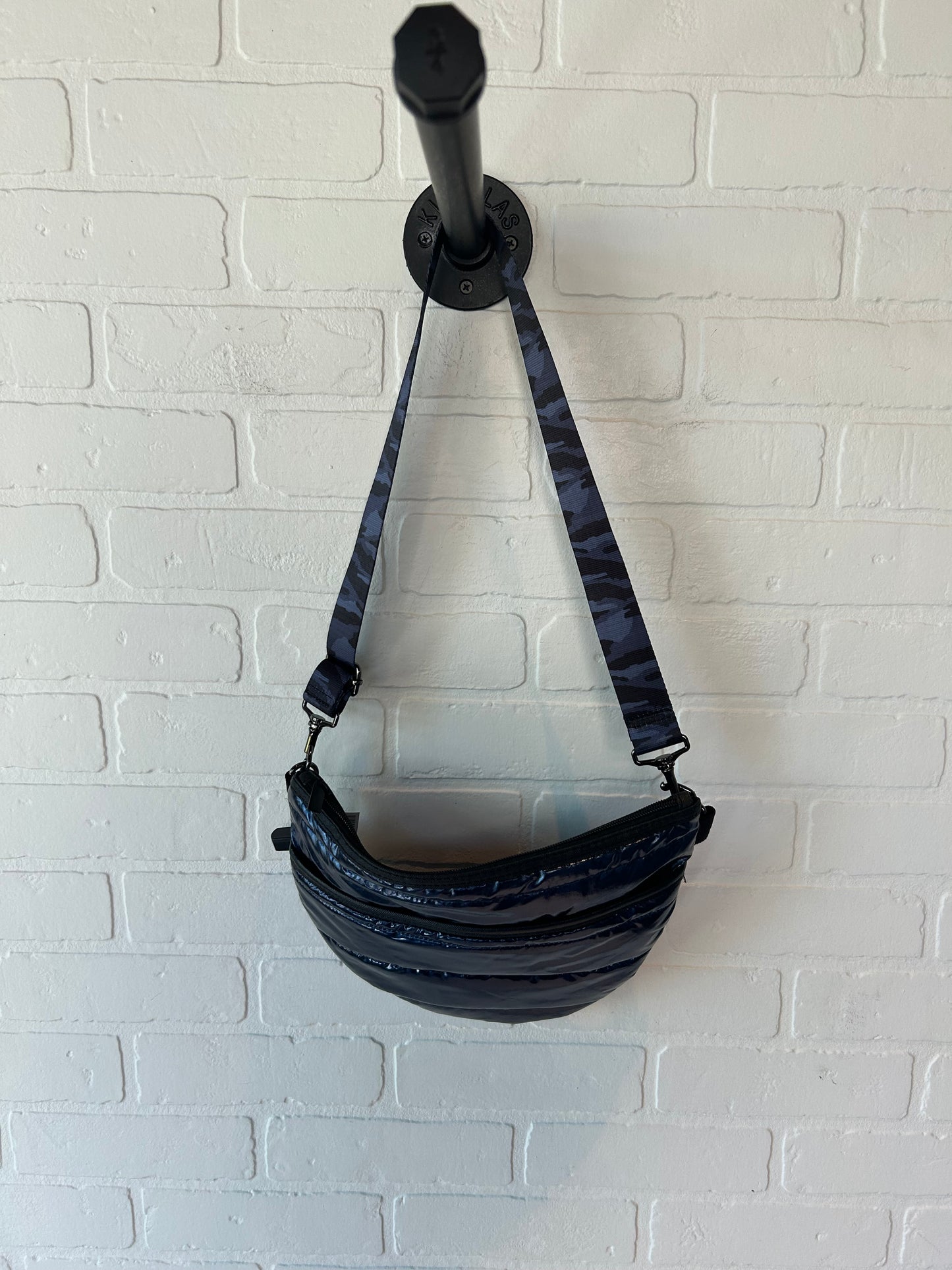 Belt Bag By Clothes Mentor, Size: Small