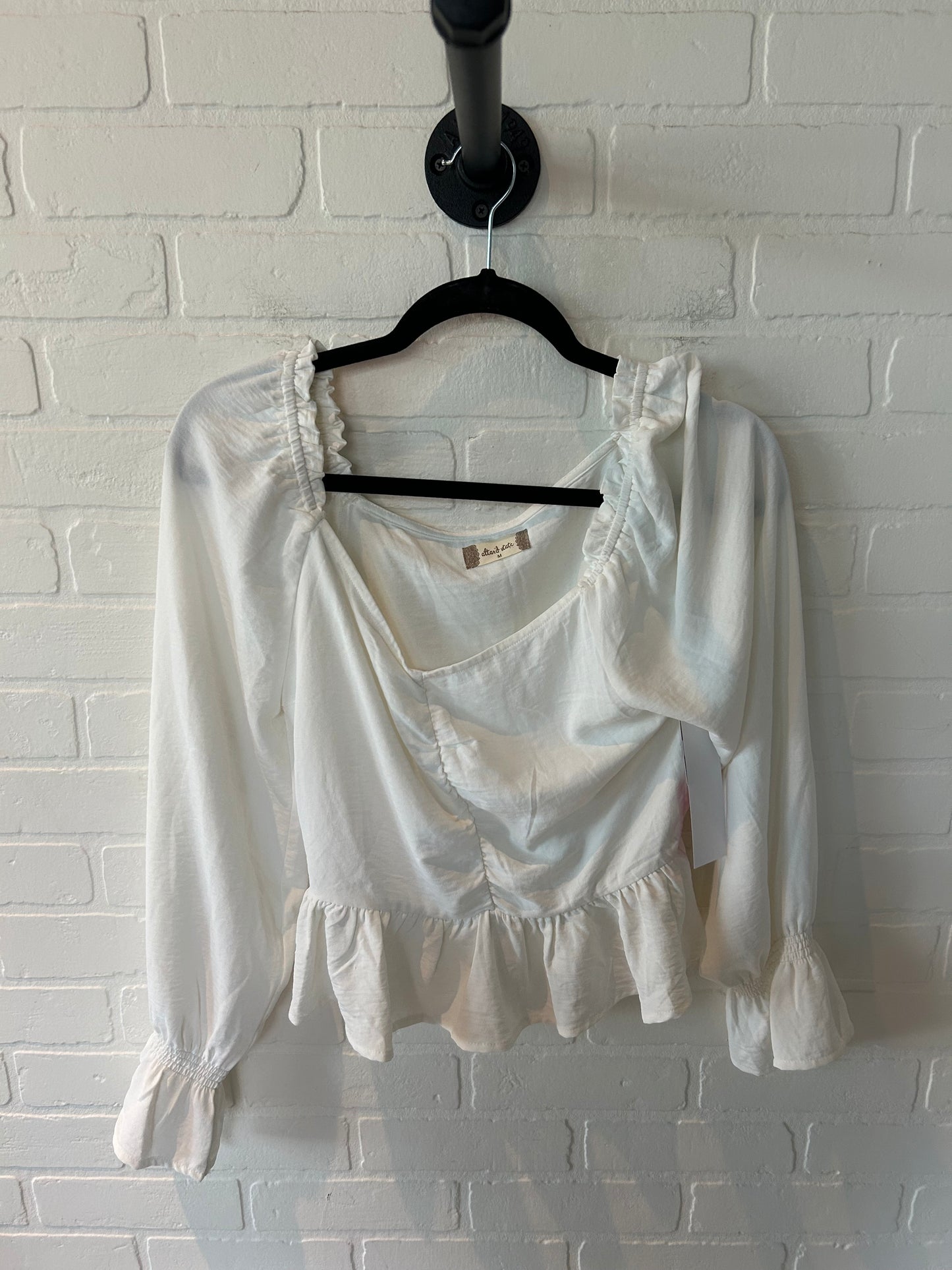 Top Long Sleeve By Altard State In White, Size: M