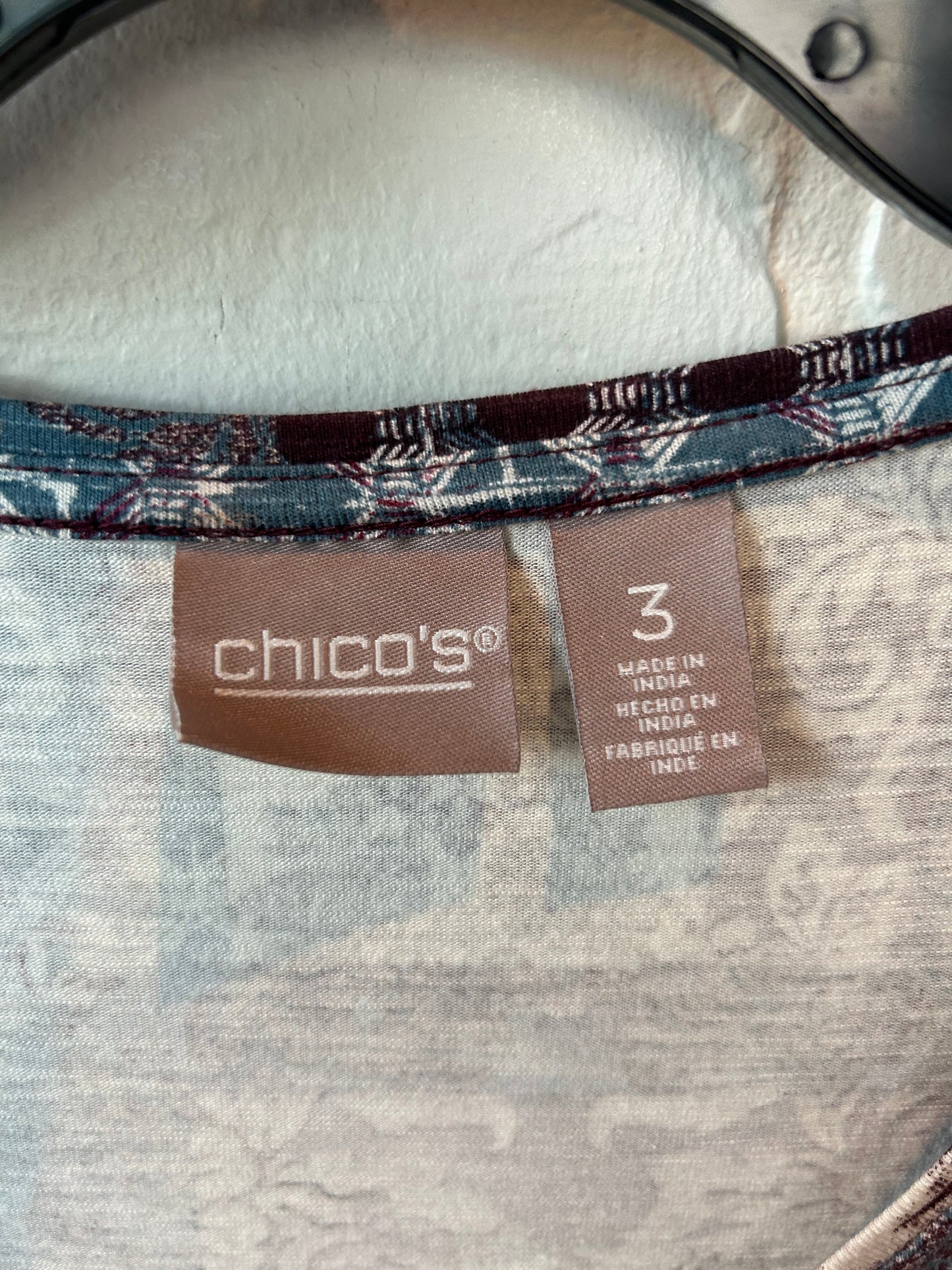 Top 3/4 Sleeve By Chicos In Blue & Red, Size: Xl