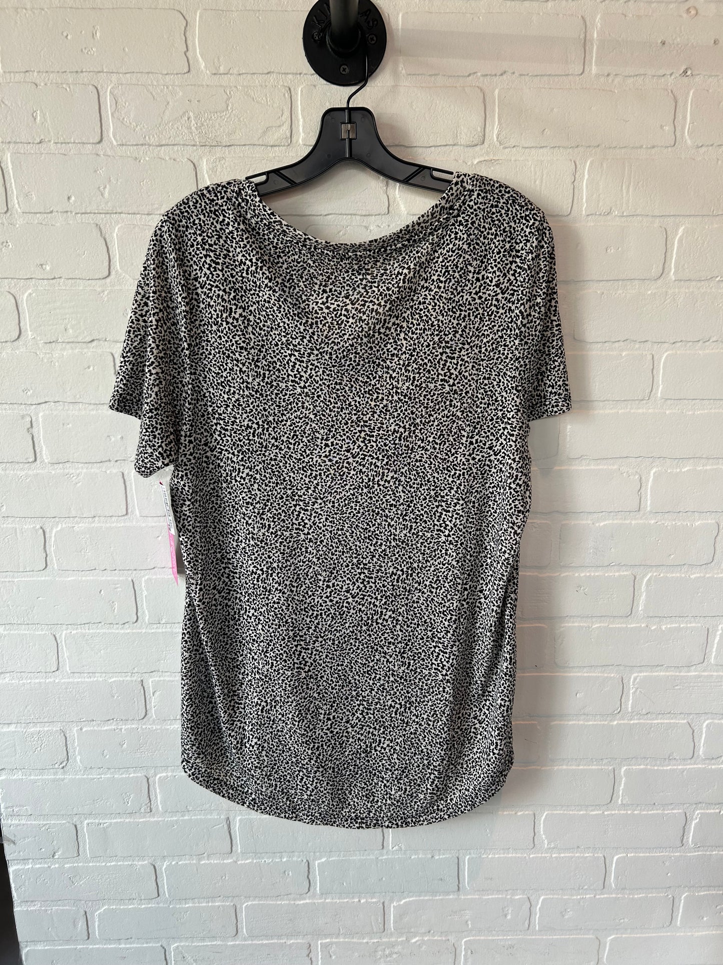 Athletic Top Short Sleeve By Athleta In Black & White, Size: L