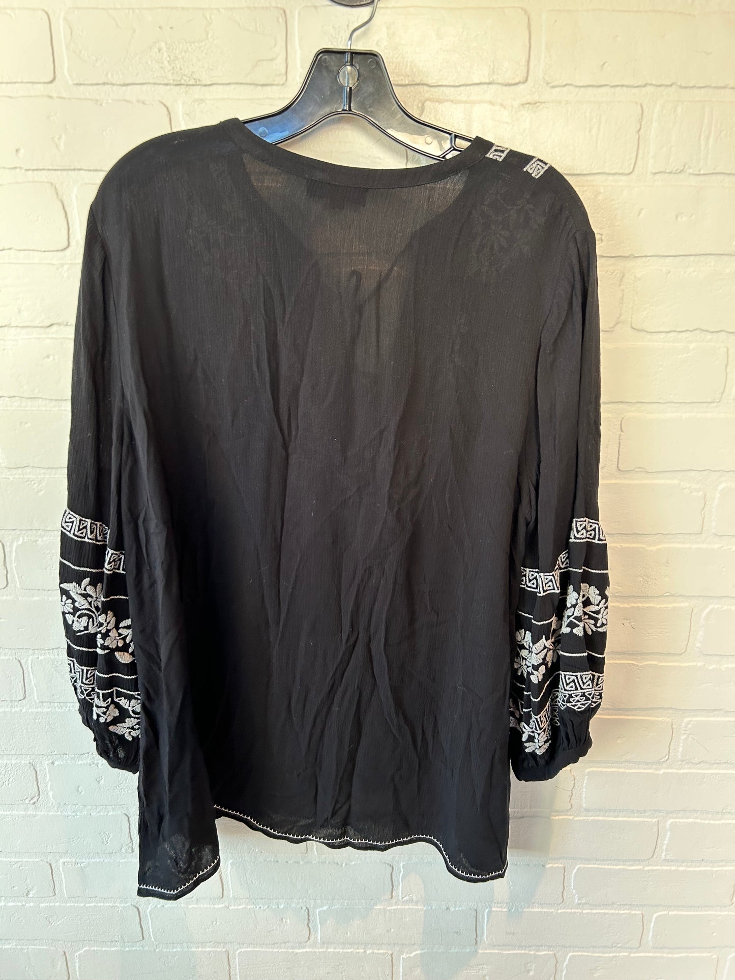 Top Long Sleeve By Hale Bob In Black & White, Size: L