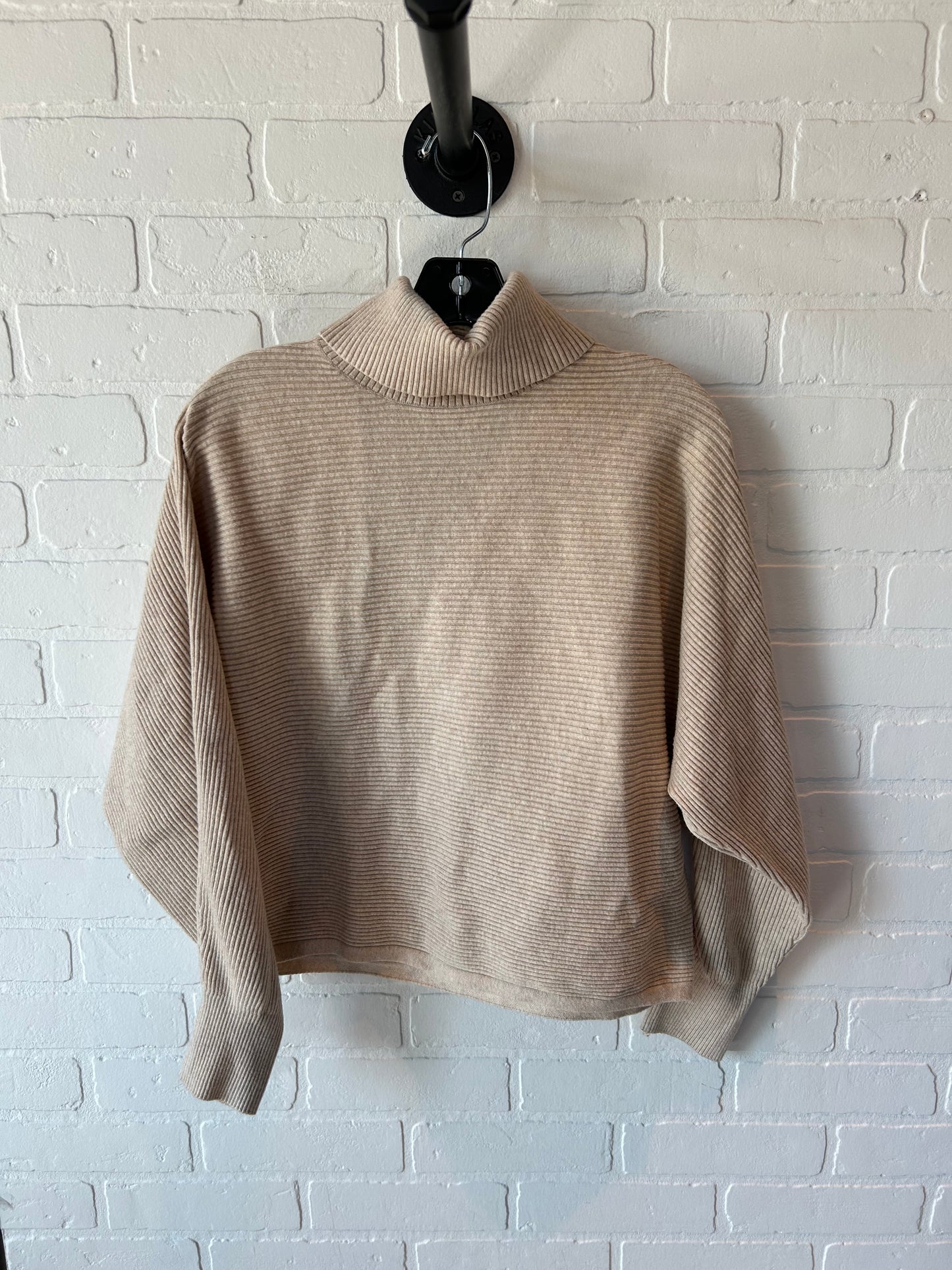 Top Long Sleeve By Old Navy In Beige, Size: M