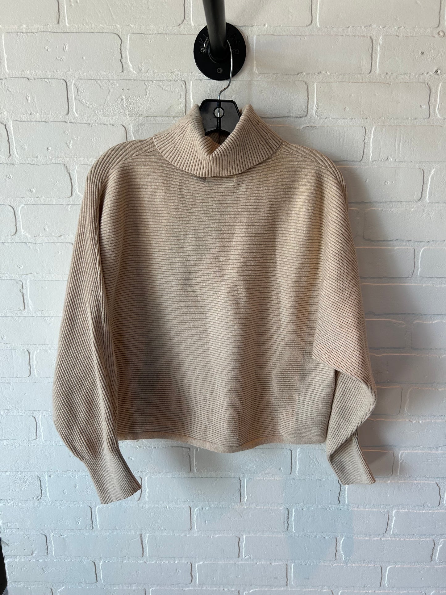 Top Long Sleeve By Old Navy In Beige, Size: M