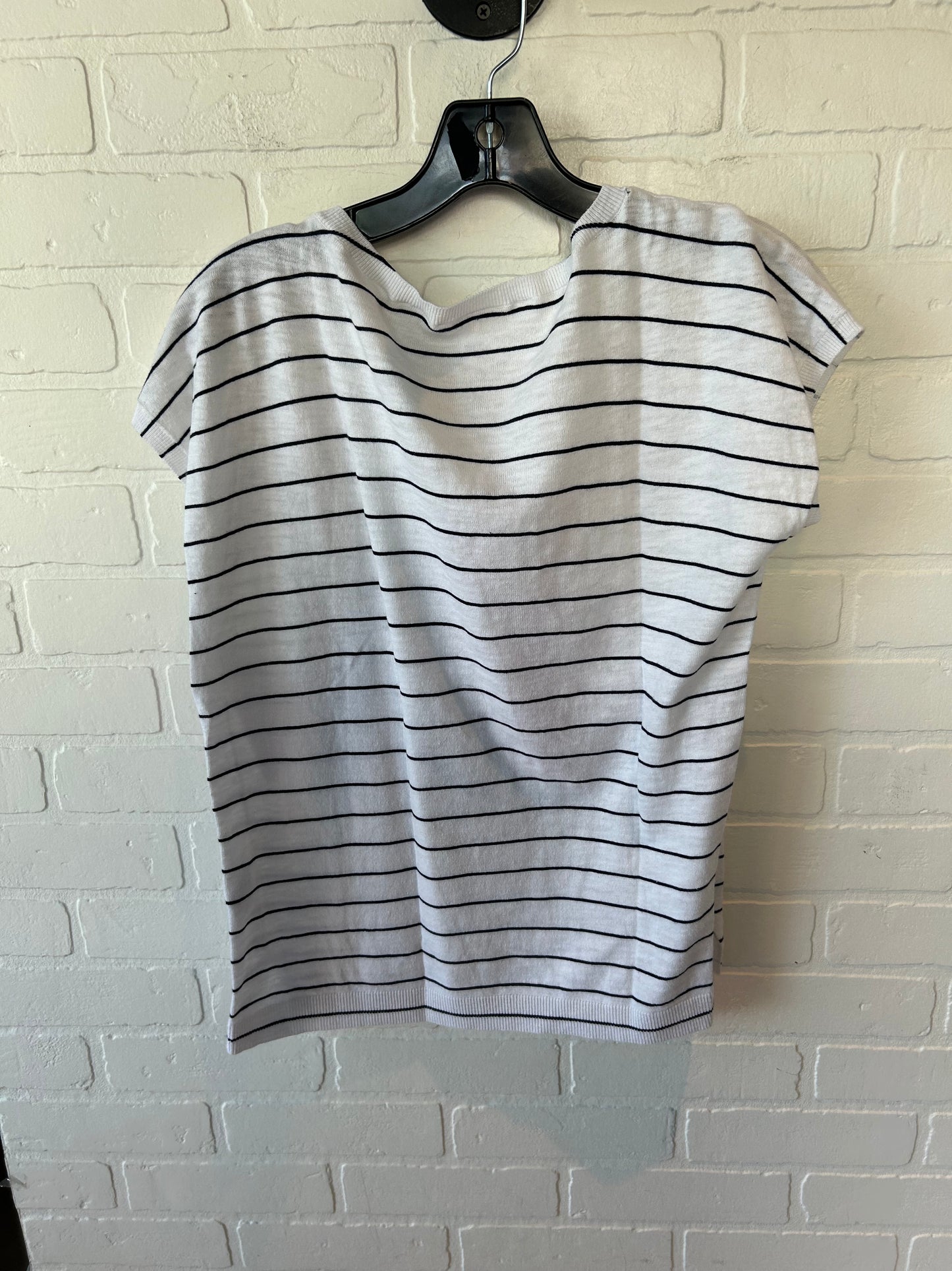 Top Sleeveless By Talbots In Black & White, Size: M