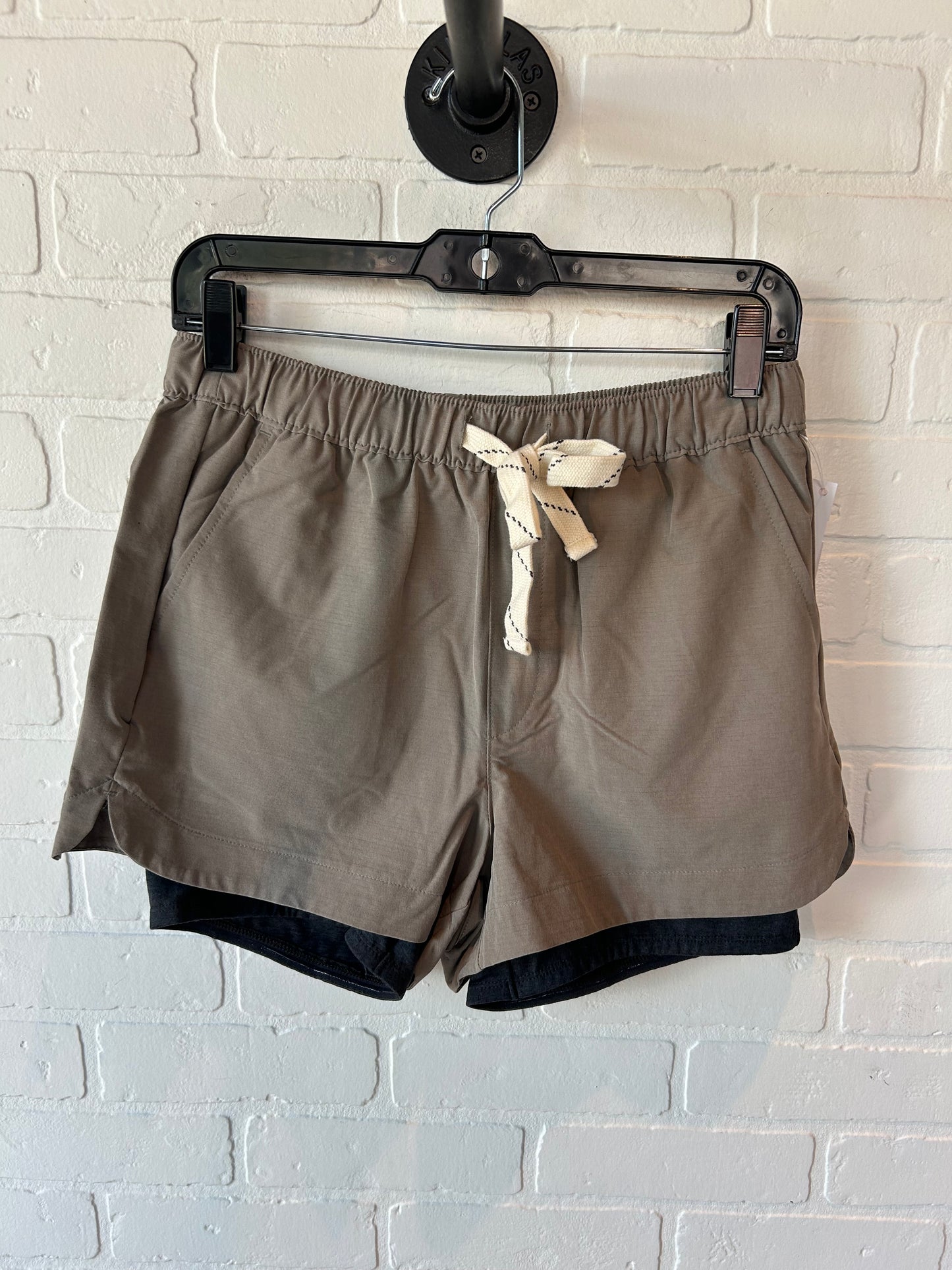 Athletic Shorts By Cmc In Tan, Size: 4