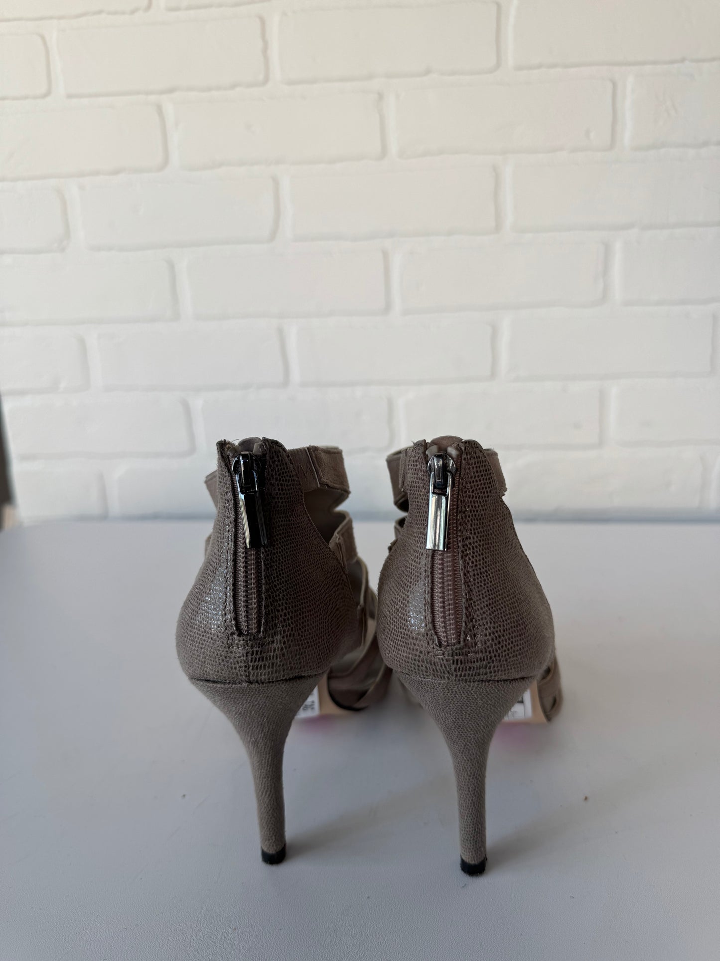 Shoes Heels Stiletto By White House Black Market In Tan, Size: 6