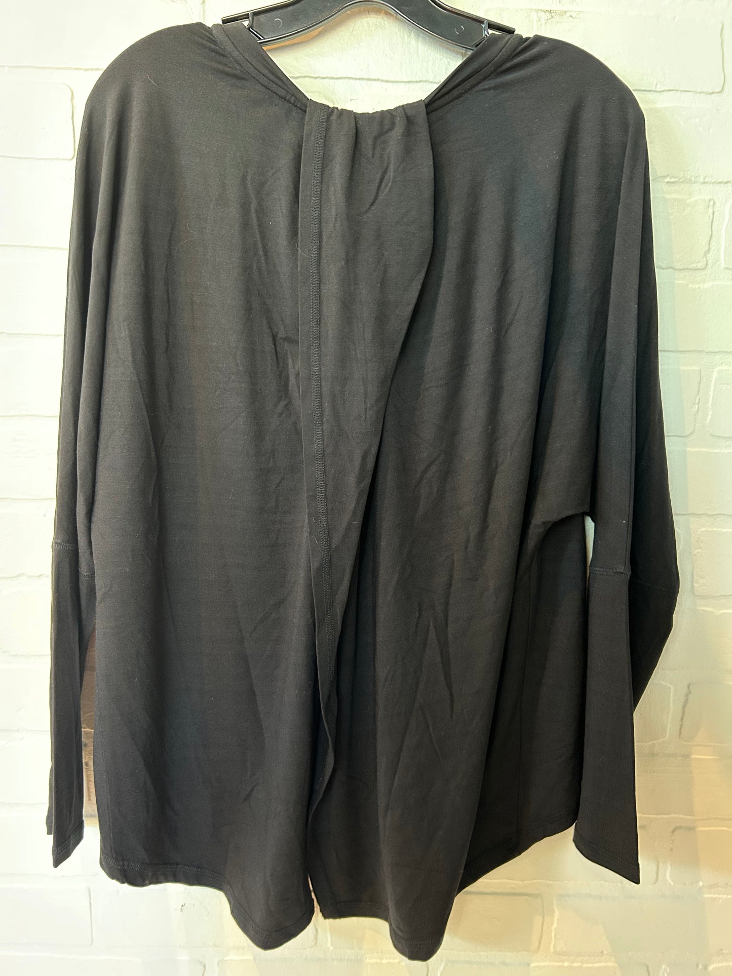 Top Long Sleeve By Matilda Jane In Black, Size: M