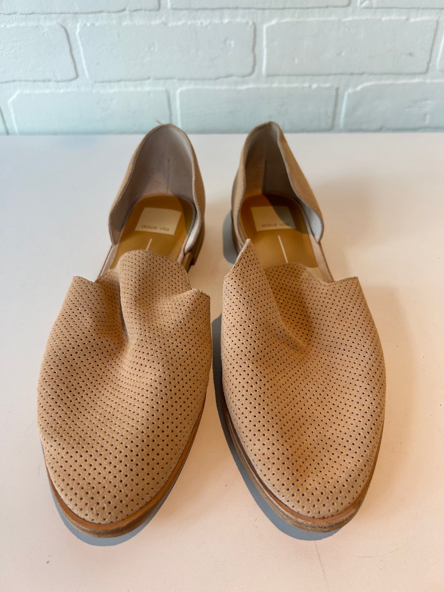 Shoes Flats By Dolce Vita In Tan, Size: 9.5