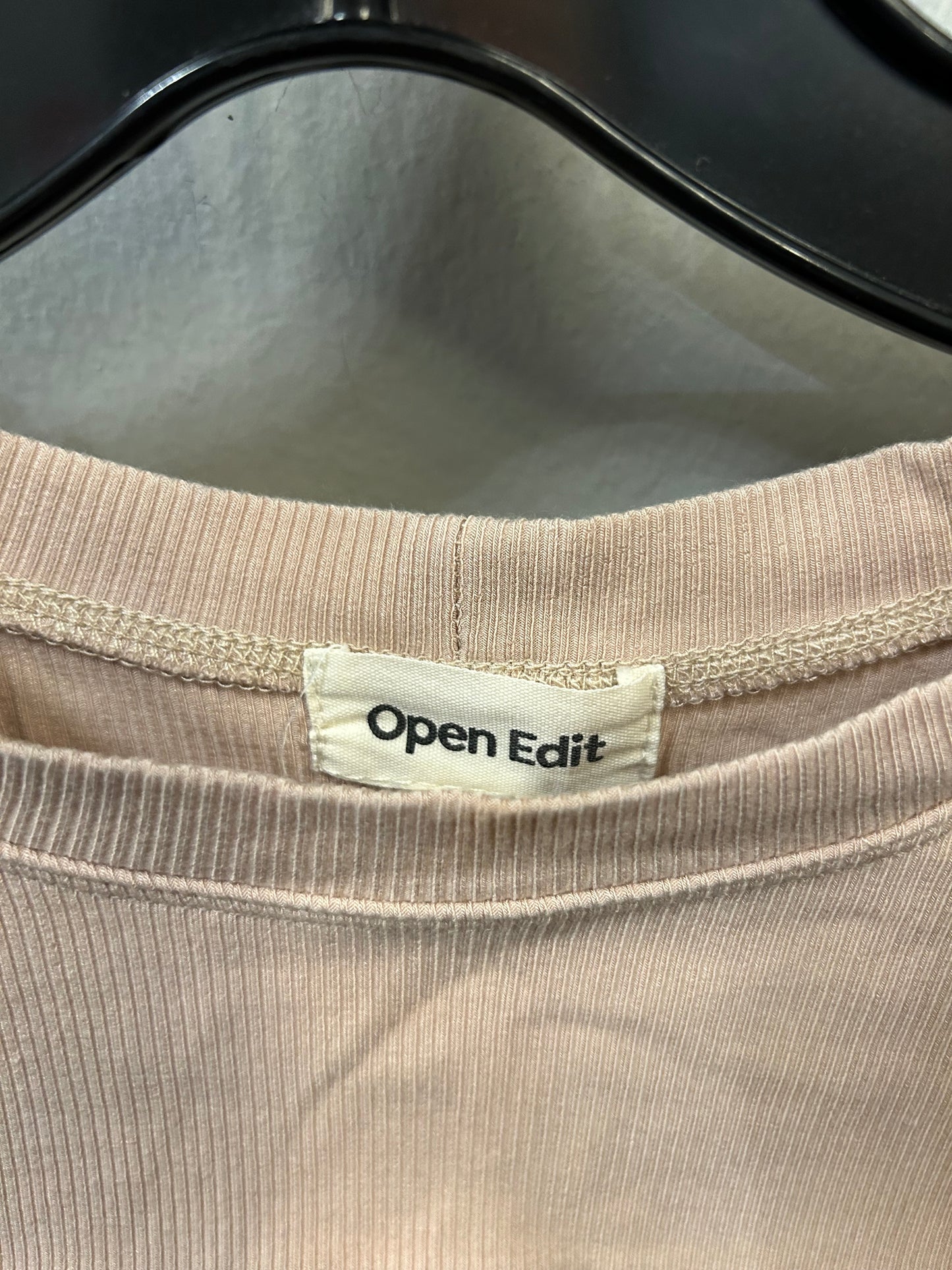 Top Long Sleeve By Open Edit In Tan, Size: L