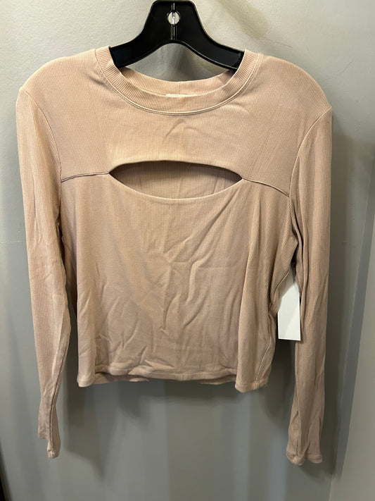 Top Long Sleeve By Open Edit In Tan, Size: L